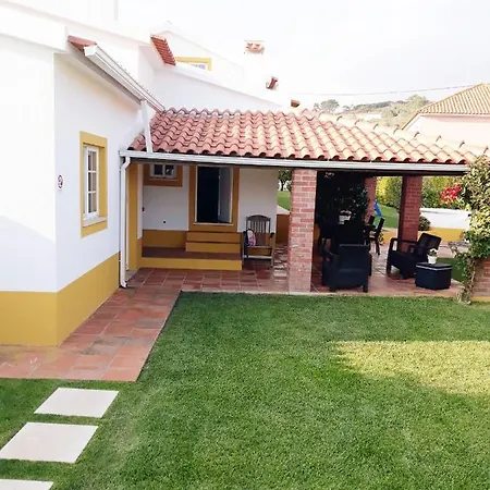 Feriehus Casa De Obidos *